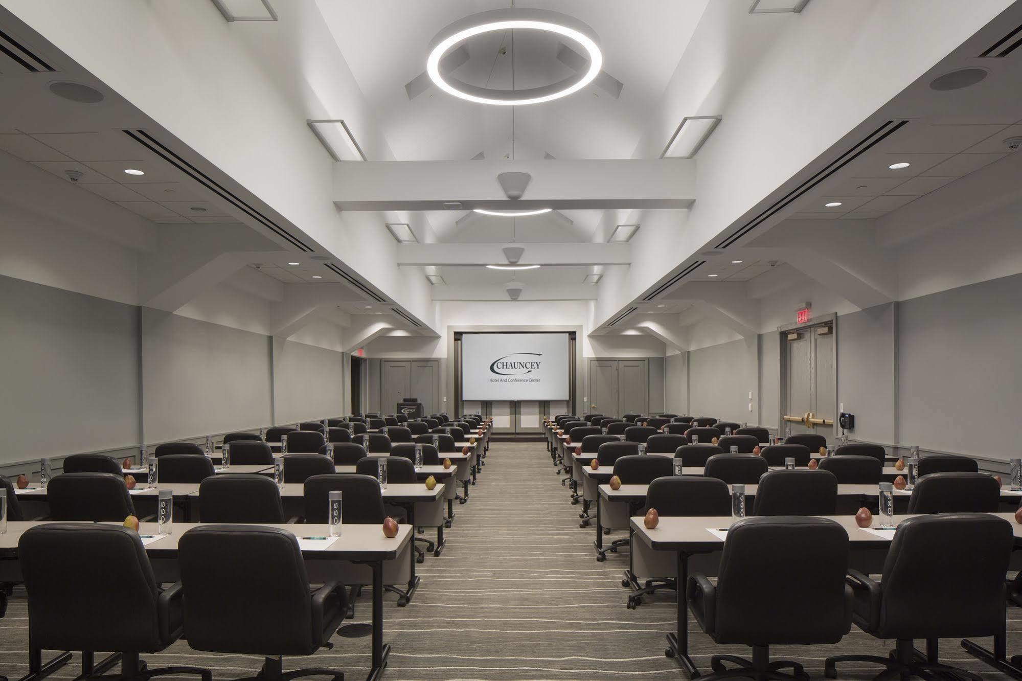 Chauncey Hotel & Conference Center Princeton Buitenkant foto